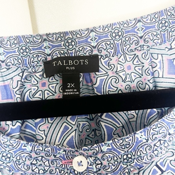 Talbots Top‎ - Picture 3 of 5